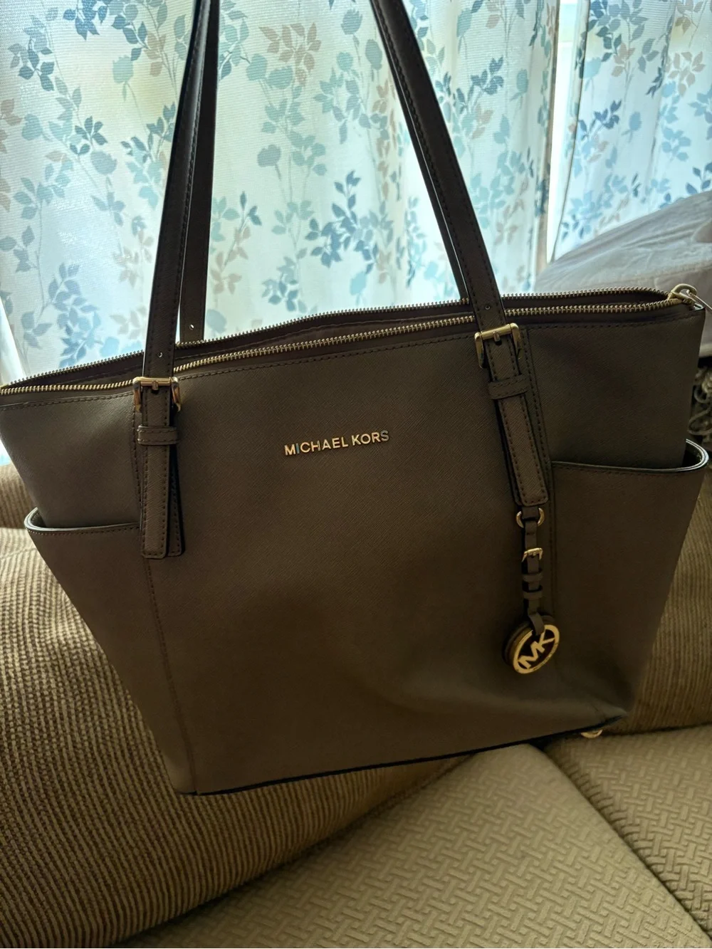 Michael Kors Taupe Saffiano Leather Tote Bag Like New!